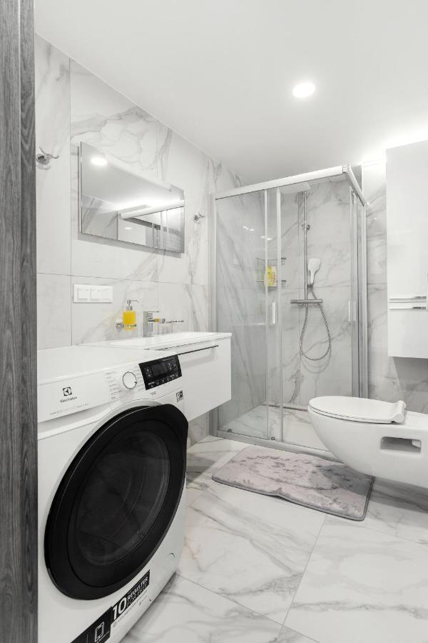 Luxurious Kaunas Basilica Apartment In Old Town By Urban Rent Exteriör bild