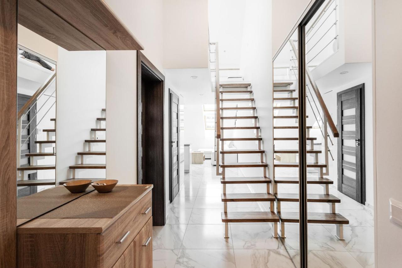 Luxurious Kaunas Basilica Apartment In Old Town By Urban Rent Exteriör bild