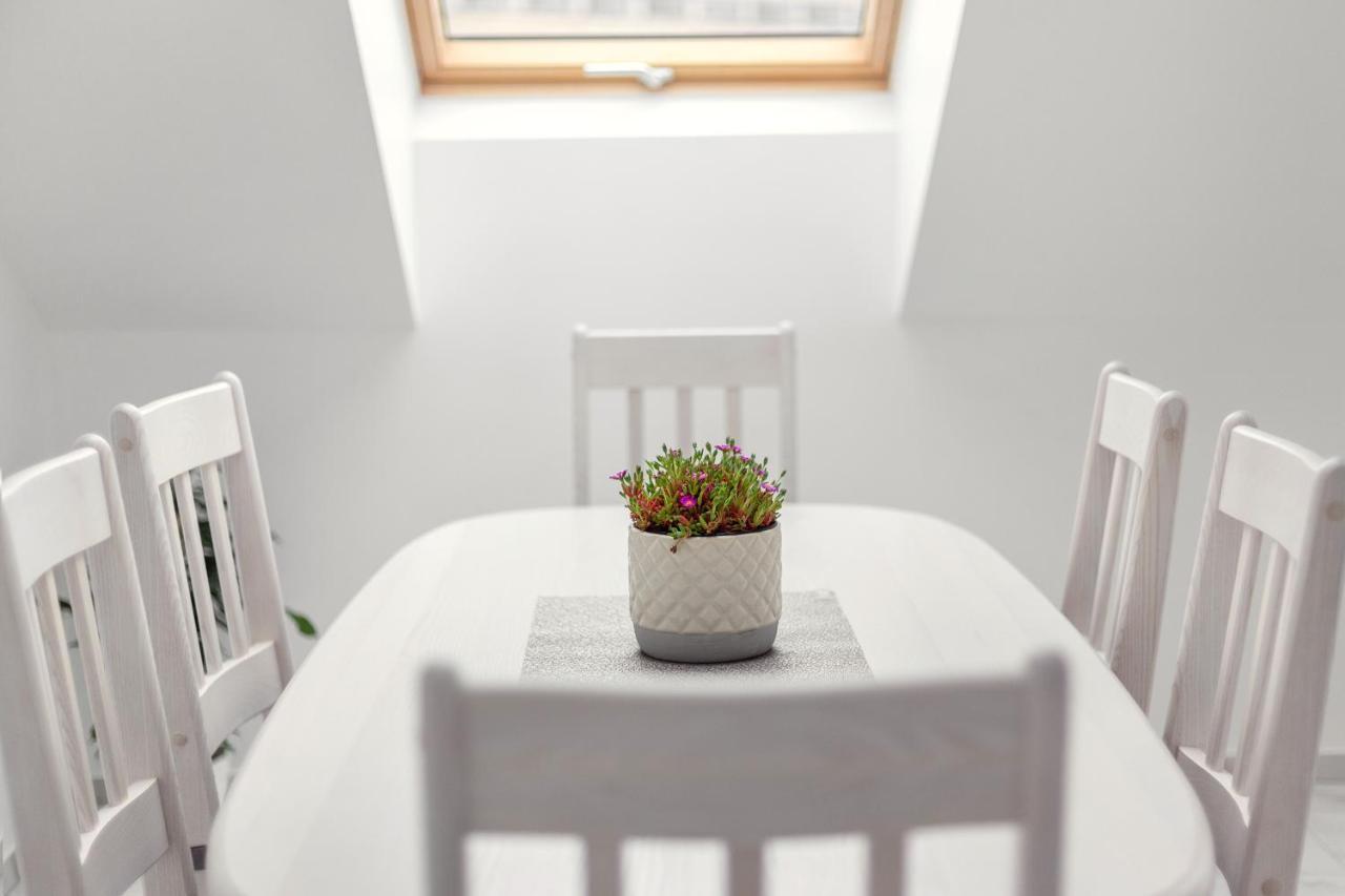 Luxurious Kaunas Basilica Apartment In Old Town By Urban Rent Exteriör bild