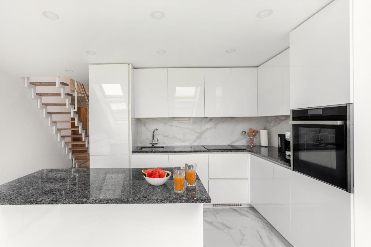Luxurious Kaunas Basilica Apartment In Old Town By Urban Rent Exteriör bild