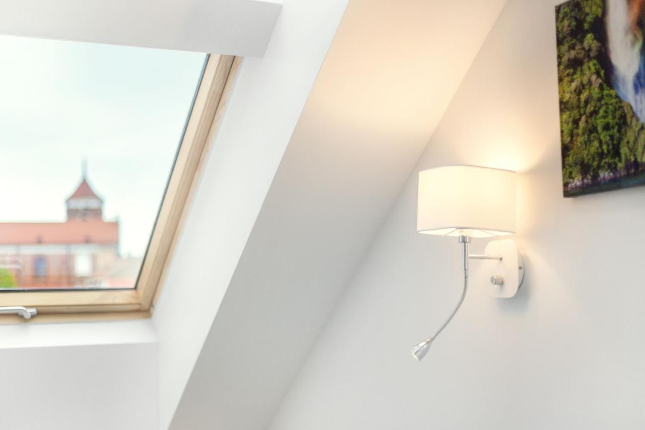 Luxurious Kaunas Basilica Apartment In Old Town By Urban Rent Exteriör bild